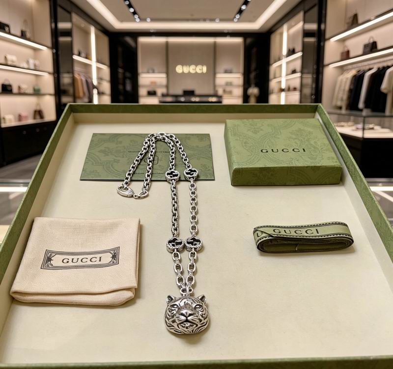 Gucci Necklace 06yxs131